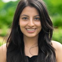headshot of Esha Agarwal
